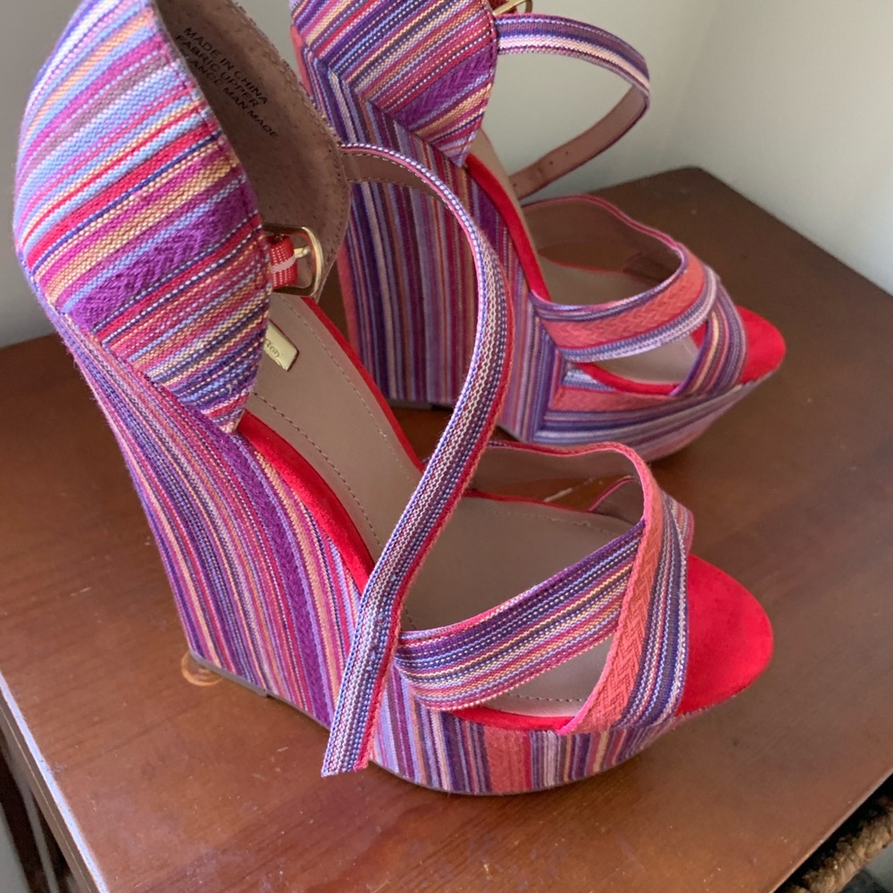 Wild pair wedge heels- never worn